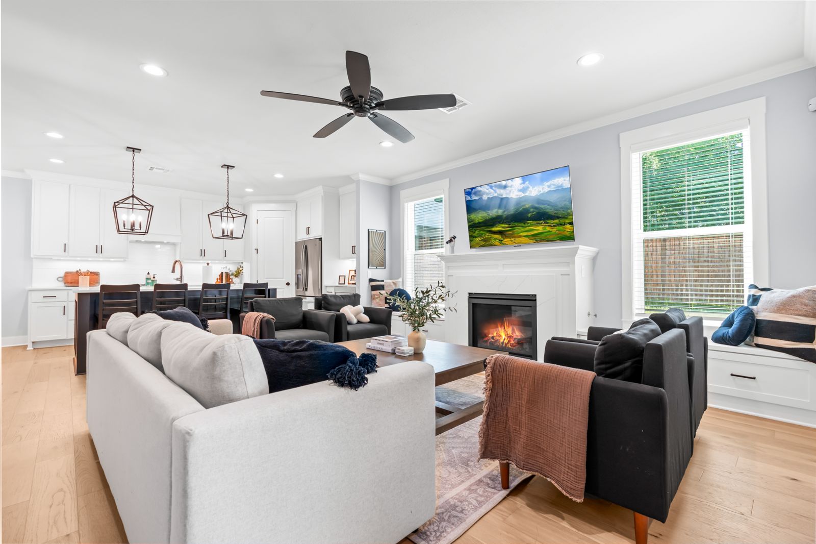 421 Proctor Ave, Waco TX: photo 4 of 26